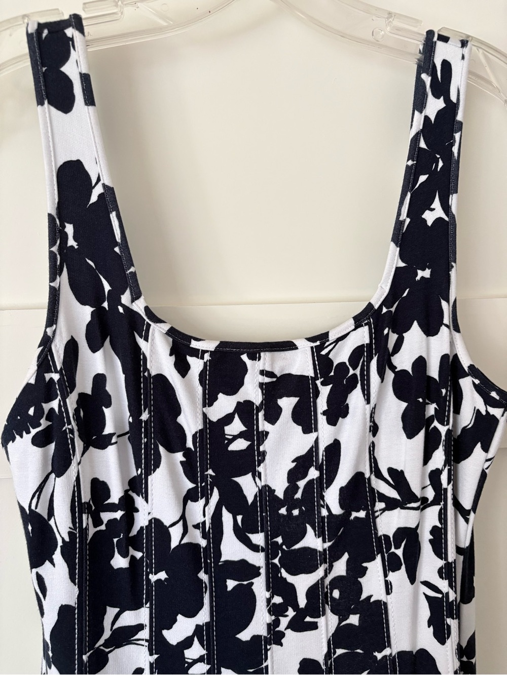 Loft black and white seamed dress